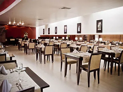 Hotel Capital O Mimi Del Mar Playa del Carmen Messico